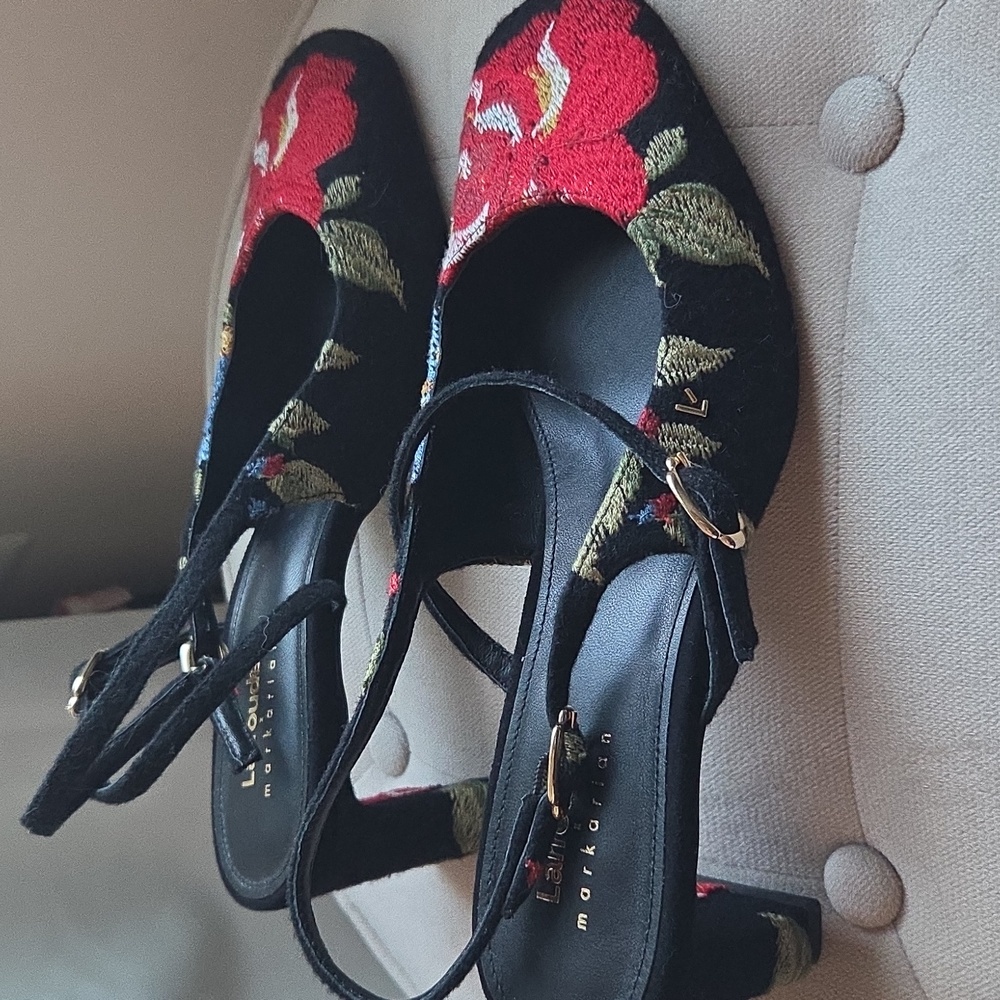 Larroude X Markarian Black Heels with Red Floral Embroidery 9.5 New - Picture 2 of 10